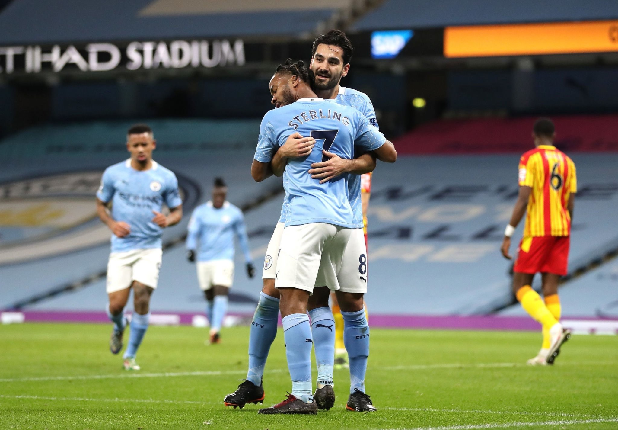 赛事的背后 赛事的背后